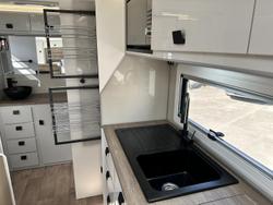 2025 JB Caravans Dirt Road Extreme 19'6 Fd