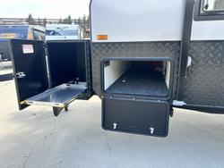 2025 JB Caravans Dirt Road Extreme 19'6 Fd