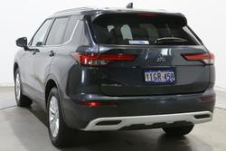 2024 Mitsubishi Outlander LS