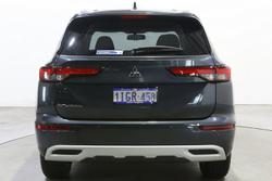 2024 Mitsubishi Outlander LS