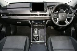 2024 Mitsubishi Outlander LS