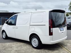 2022 Hyundai STARIA LOAD