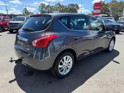 2016 Nissan Pulsar ST