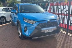 2021 Toyota
                RAV4 GXL