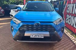 2021 Toyota
                RAV4 GXL