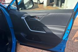 2021 Toyota
                RAV4 GXL