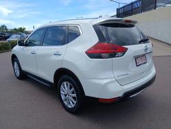 2019 Nissan
                X-TRAIL ST