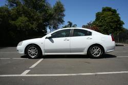 2006 Mitsubishi 380 ES DB Series 2 Mawson White