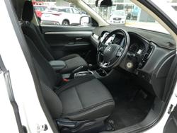 2016 Mitsubishi
Outlander LS
