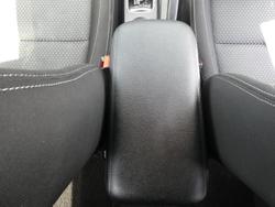 2016 Mitsubishi
Outlander LS