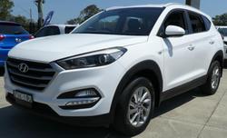 2017 Hyundai
                Tucson Active