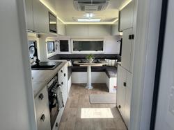 2025 JB Caravans Dirt Road Xtreme 23'6 Rear Club