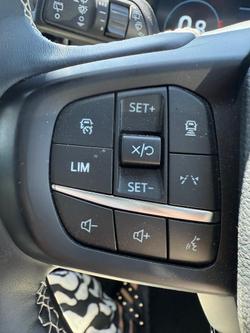 2025 Ford Everest Platinum