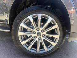 2025 Ford Everest Platinum