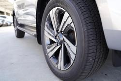 2025 Isuzu MU-X LS-T