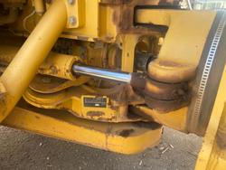 2011 Caterpillar 725 Yellow