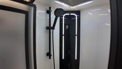 2025 Phoenix 19'6 Signature