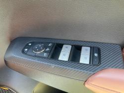 2025 Mitsubishi Outlander Exceed Tourer ZM MY25 AWD White Diamond with Black Mica Roof