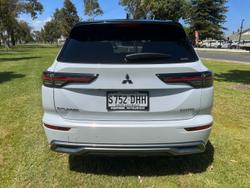 2025 Mitsubishi Outlander Exceed Tourer ZM MY25 AWD White Diamond with Black Mica Roof