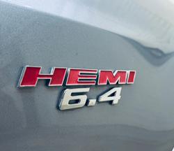 2013 Chrysler 300 SRT-8 Core LX MY13 Granite Crystal Pearl