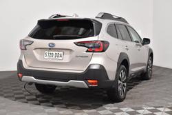 2024 Subaru Outback AWD Touring