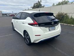 2021 Nissan
Leaf