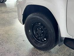 2019 Toyota
                Hilux SR Hi-Rider