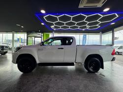 2019 Toyota
                Hilux SR Hi-Rider