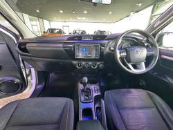 2019 Toyota
                Hilux SR Hi-Rider