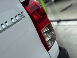 2019 Toyota
                Hilux SR Hi-Rider