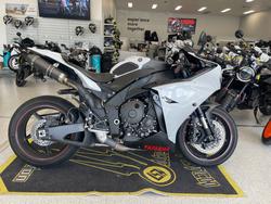 2014 Yamaha YZF-R1
