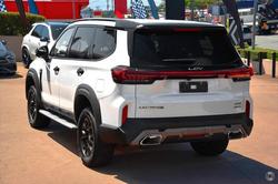 2025 LDV D90 Executive