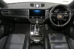 2024 Porsche
Macan GTS