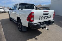 2025 Toyota Hilux SR5 48V GUN126R Frosted White