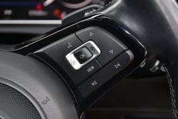 2020 Volkswagen
                Golf R