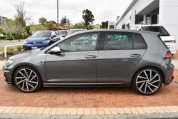 2020 Volkswagen
                Golf R