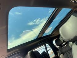 2024 Land Rover Range Rover P615 SV