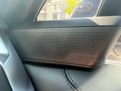 2024 Land Rover Range Rover P615 SV