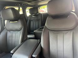 2024 Land Rover Range Rover P615 SV