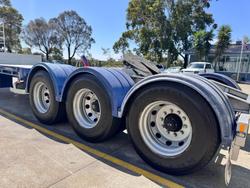 2007 Krueger St3 Lead A 12 Pallet Drop Deck Semi