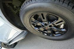 2021 Nissan
Navara PRO-4X