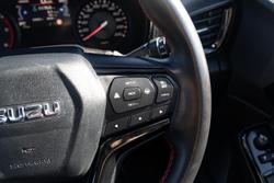 2022 Isuzu
                D-MAX X-TERRAIN