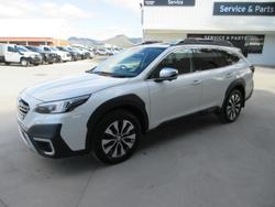 2025 Subaru Outback AWD Touring XT