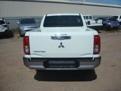 2025 Mitsubishi Triton GLX+