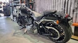 2017 Harley-davidson FXSB SOFTAIL BREAKOUT Black