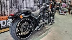 2017 Harley-davidson FXSB SOFTAIL BREAKOUT Black