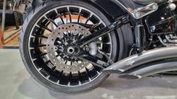 2017 Harley-davidson FXSB SOFTAIL BREAKOUT Black