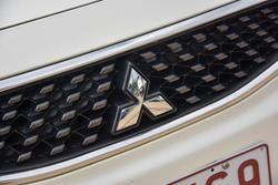 2016 Mitsubishi
Mirage ES