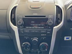 2016 Isuzu MU-X LS-M