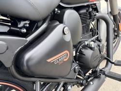2025 Royal Enfield CLASSIC 350 DARK Grey